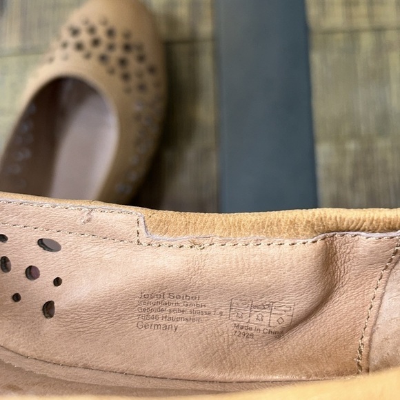 Josef Seibel Pippa Camel Leather Perforated Ballet Flats, women’s size 38 US 7.5 - Picture 5 of 10